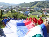 Около 2 000 человек приняло участие в праздновании Дня государственного флага в муниципалитетах Республики Алтай