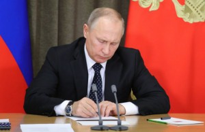 День добровольца: Владимир Путин учредил новый праздник